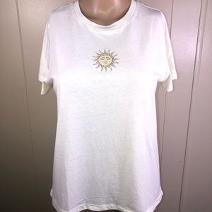 Social scene ivory colored short sleeve tee size XS NWOT